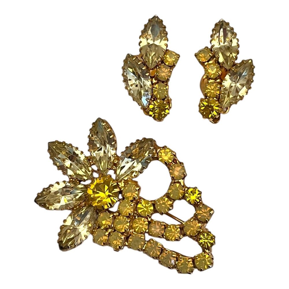 Vintage 1960s Yellow Rhinestone Brooch Earring Set Navette Crystals MCM - 5Q